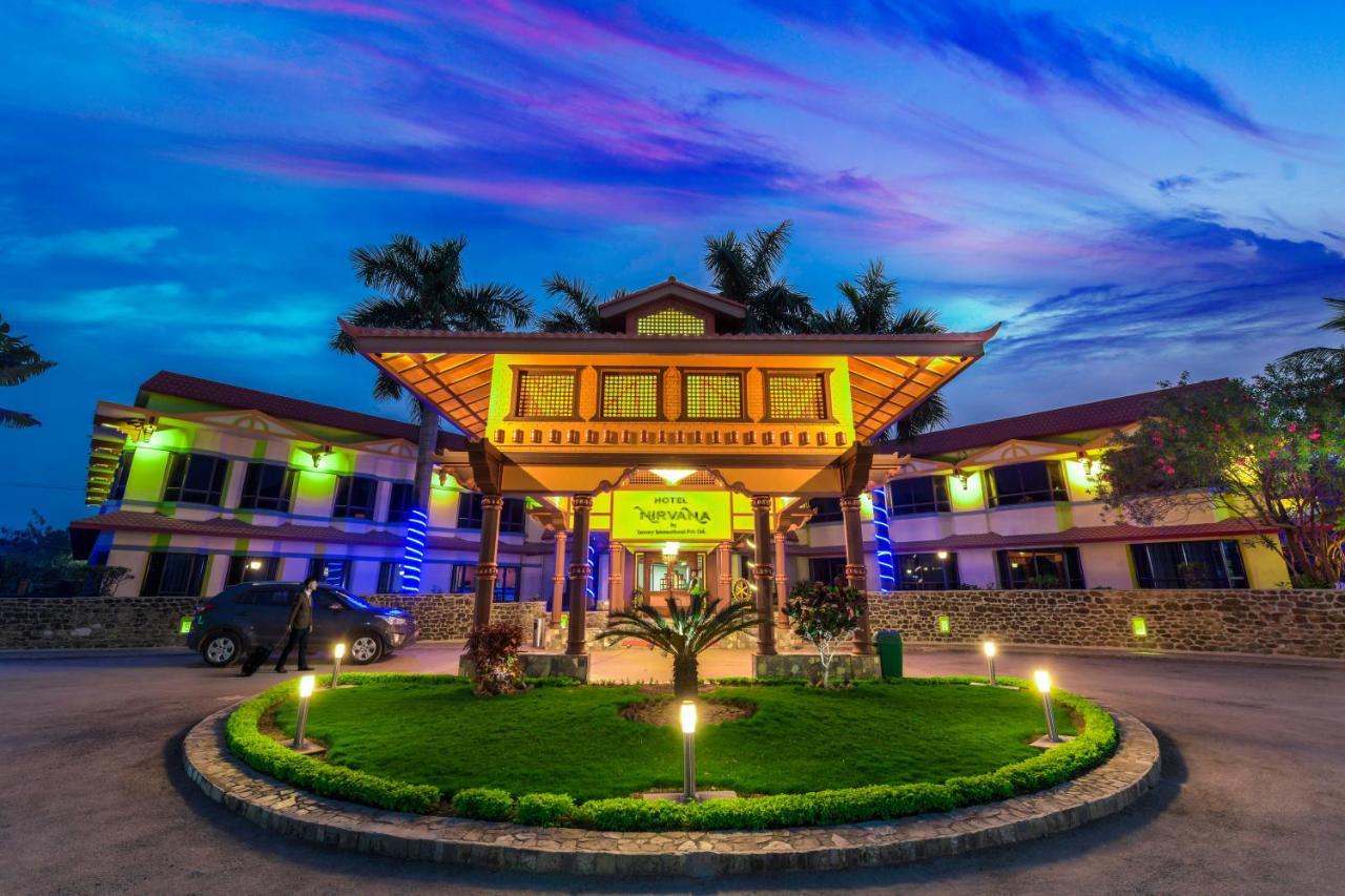 Hotel Nirvana By Luxury International Paklihwa Екстер'єр фото